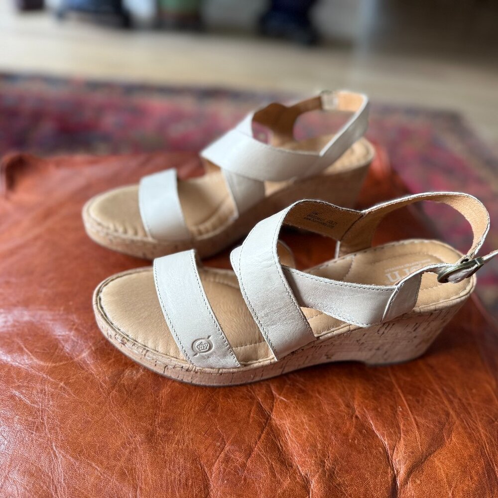 Born Lanai Leather Wedge – Size 10